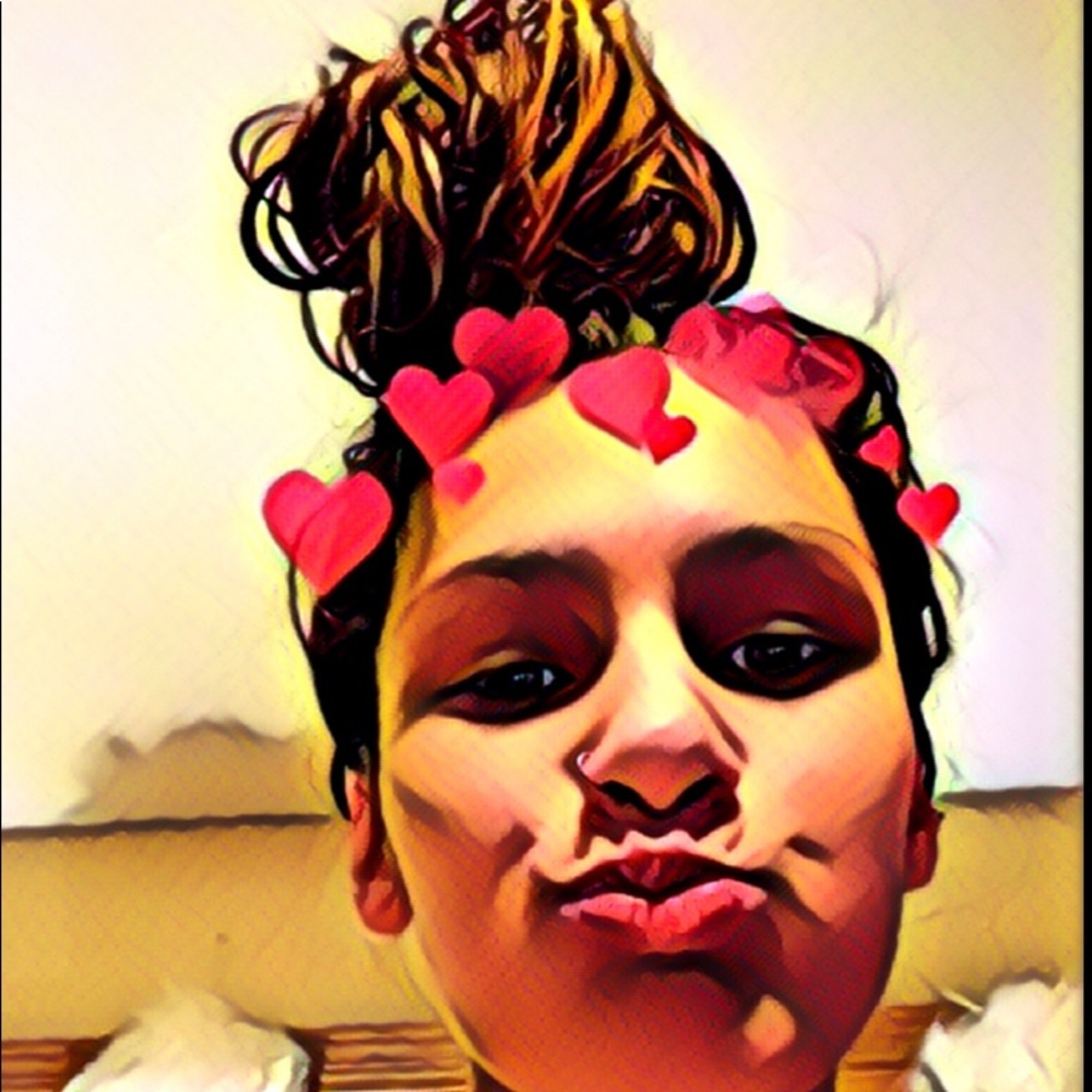 Meet your Posher, Tayler